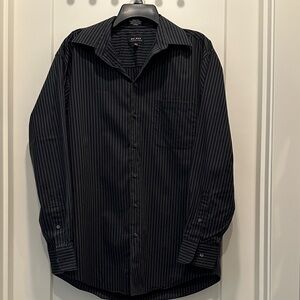 Axcess Men's Dark Striped Button Down Shirt